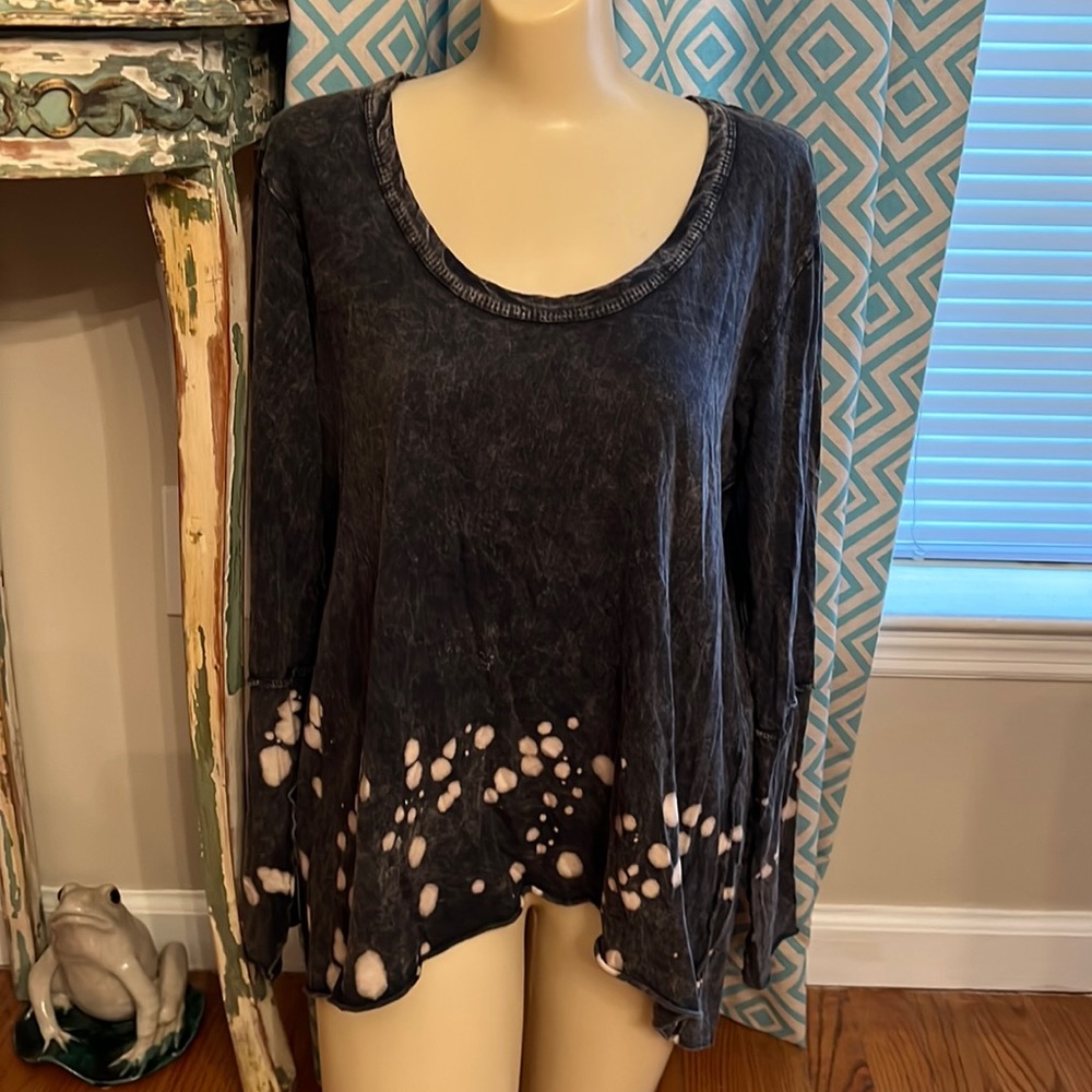 Vintage Havana acid wash raw edge gray tunic. SZ M